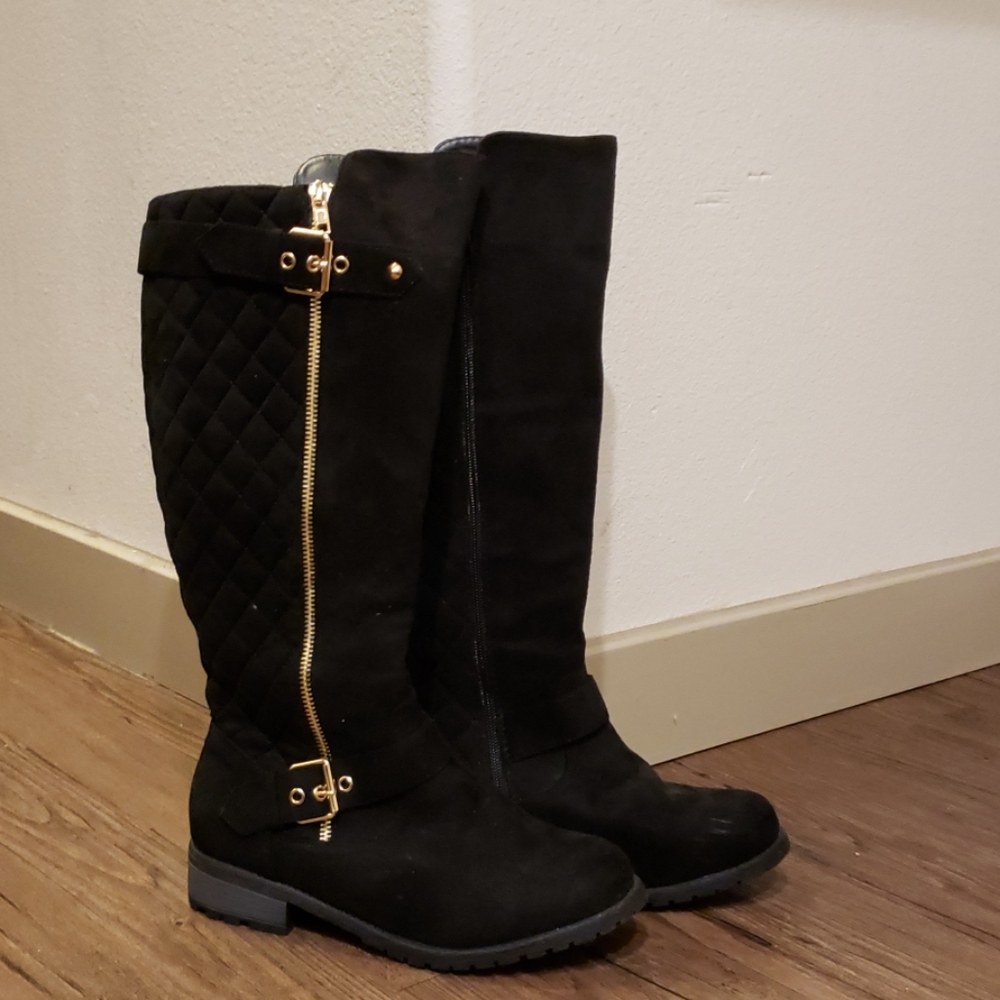 black boots